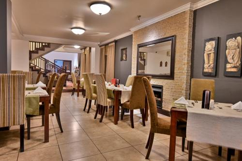 Restaurant, Villa Bali Boutique Hotel in Bloemfontein