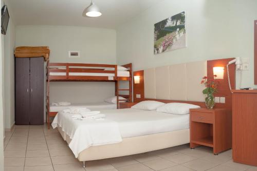 Vournelis Hotel - image 10