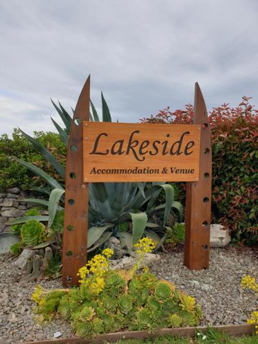 Accommodation at Lakeside