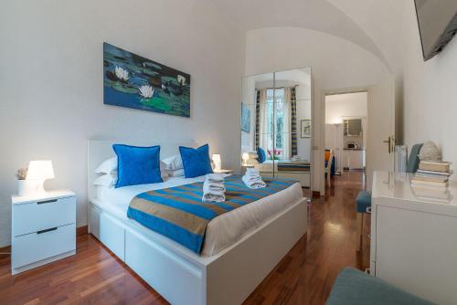 CS Piazza Venezia Apartment