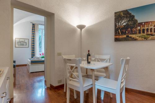 CS Piazza Venezia Apartment, Rom (Foto 9)