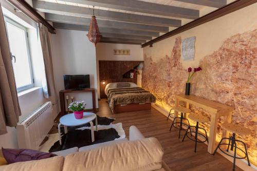  Domus Lapidis - El Taller in Bogarra