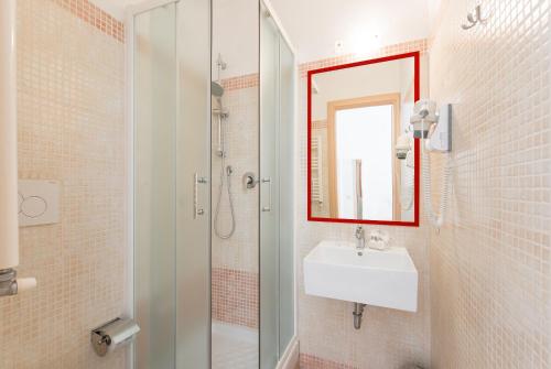 Photo - Domus Victoria Guest House