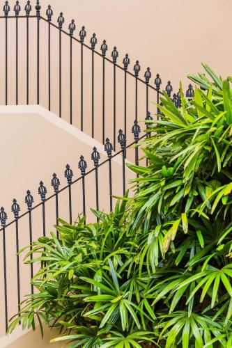 Elegantly Styled Studio In Stunning Glebe Estate - image 4