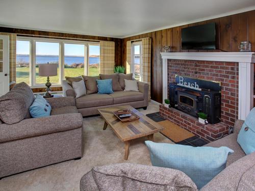 Estuary Cottage - image 2