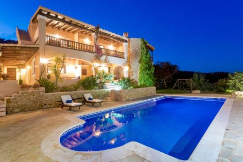 New! Villa Cas Berris - main image