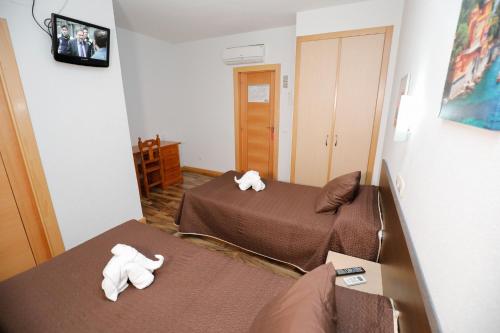 Hostal Conde David - image 9