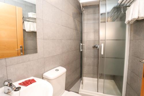 Hostal Conde David - image 2