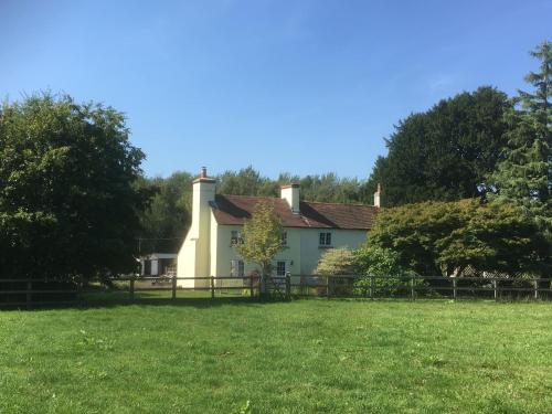 Woodlands Cottage Farm - Accommodation - Wickham