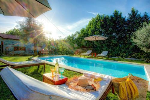  Nasce Villa Sleeps 4 Pool WiFi, Pension in Nasce bei Vila Boa