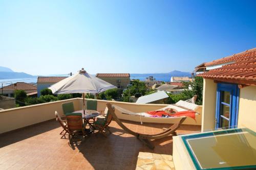  Plaka Villa Sleeps 6 Pool Air Con WiFi in 730 08 Plaka