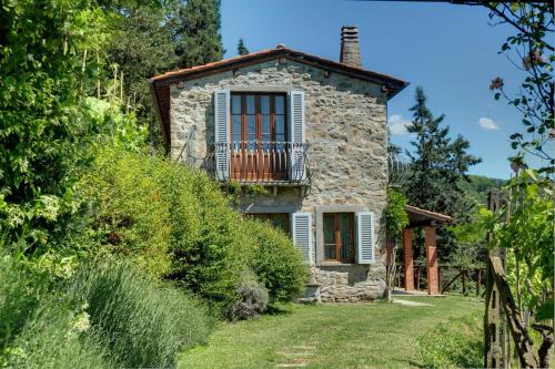  Piano di Coreglia-Ghivizzano Villa Sleeps 4 Pool, Pension in Ghivizzano bei Renaio