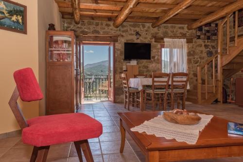  Tsikalaria Villa Sleeps 4 in Tsikalariá