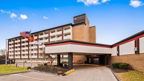 Best Western Premier Kansas City Sports Complex Hotel - image 8