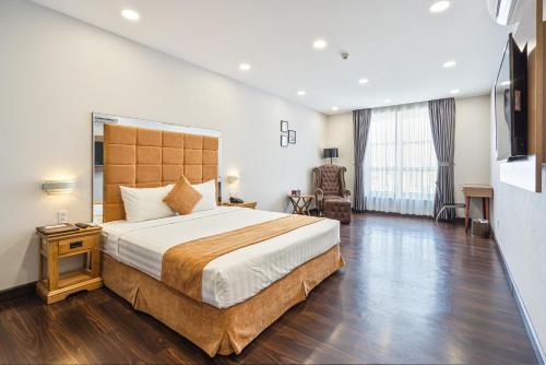 room detail thumbnail 0