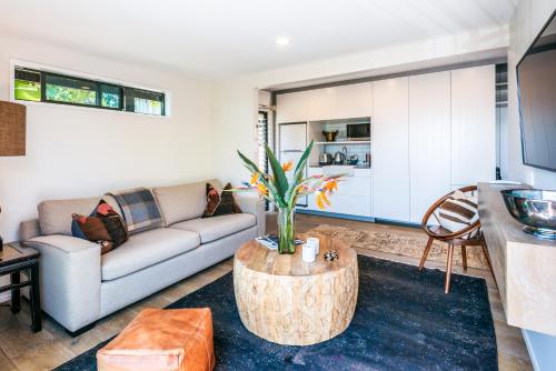 Moana on Waikare - You've Got It Maid, Oneroa (photo 8)