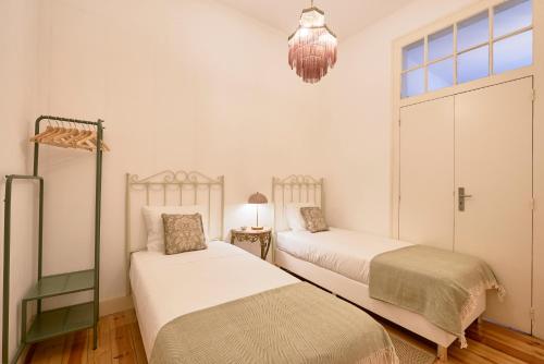 Spacious Apartment in the Perfect Lisbon Location, By TimeCooler