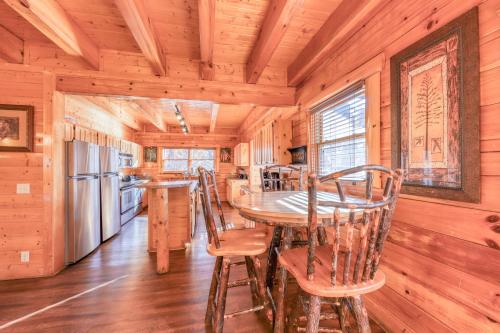 Black Bear Manor - image 9