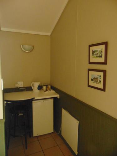 Fountain Baths Guest Cottages