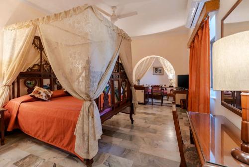 Karni Bhawan Heritage Hotel Jodhpur – Jodhpur, FL