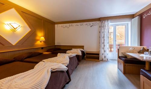 Suite, junior