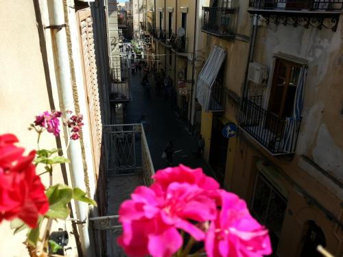 Double Room with Balcony image 5