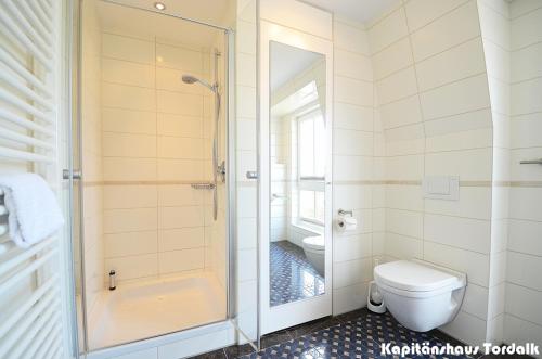 Three-Bedroom House image 8