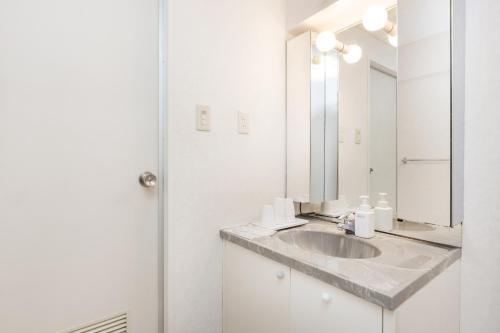 Standard Quadruple Room - Non-Smoking - House Keeping is Optional with Additional Cost image 1