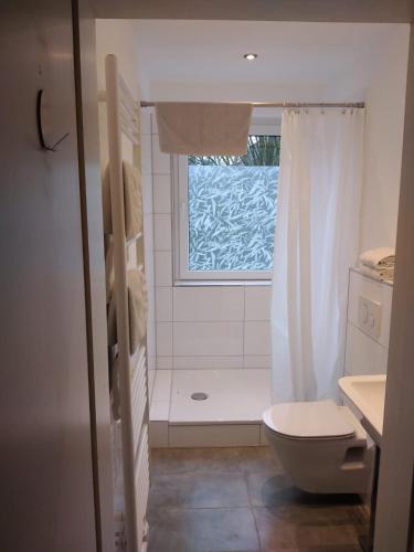 One-Bedroom Apartment with Balcony - Hugo -