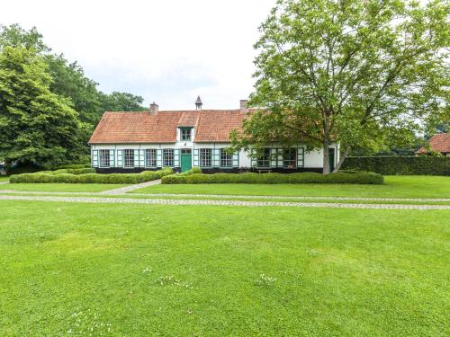 Beautiful farmhouse in Beernem with big garden