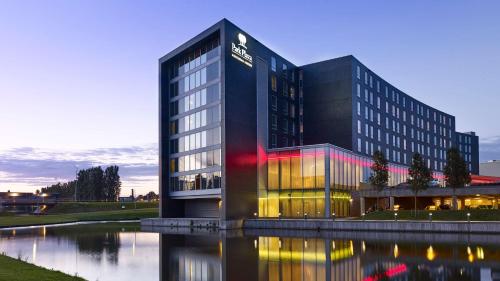 Park Plaza Amsterdam Airport — hotel in Melbournestraat 1, Lijnden NL, 1175