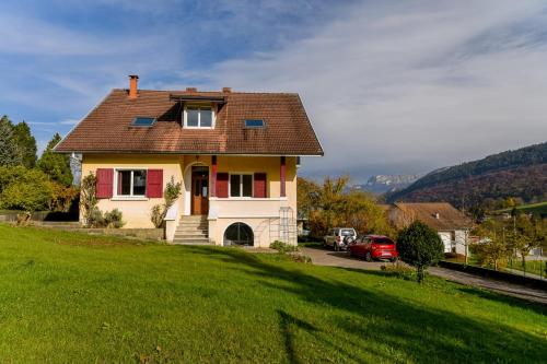 5 bedroom house in Annecy between town and countryside