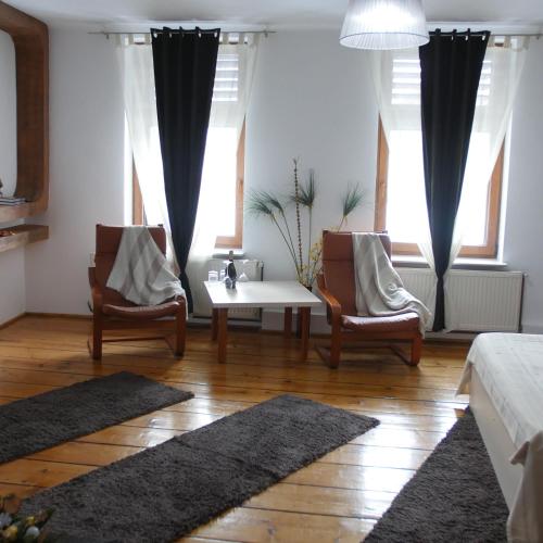 NEUSTADT Villa - image 3