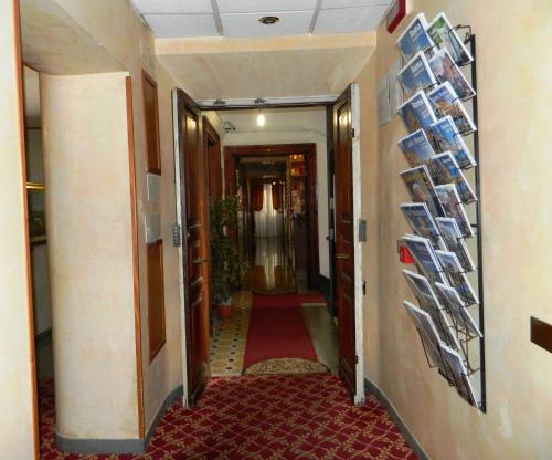 ブゥオナロッティ ホーム