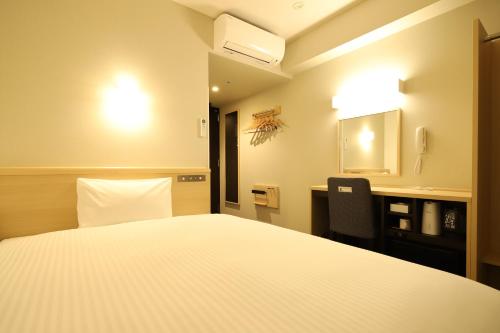 AB Hotel Osaka Sakaisuji Hommachi - Tap to explore photos