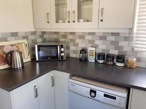 Mayfair Farm Cottages — Photo 4