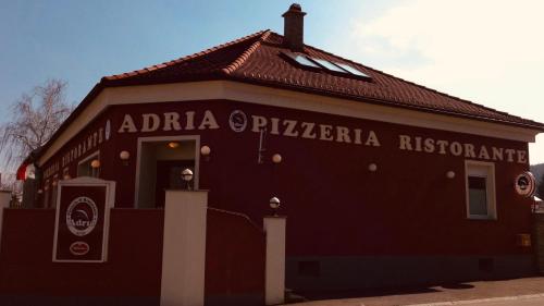  Ristorante Adria, Pension in Gloggnitz bei Würflach