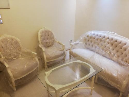 Manial CAIRO شقه فرش مودرن 145متر علي شارع المنيل الرئيسي جزيرة المنيل الروضة قريبه جدا من النيل, Káhira (fotografie 9)