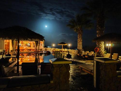 วิลลา มานอส (Villa Manos) in ซานโตรินี