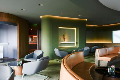Hotel Bayerischer Hof - image 10