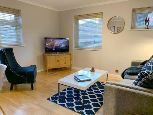 Two-Bedroom Apartment in Windsor, Windsor (foto 10)