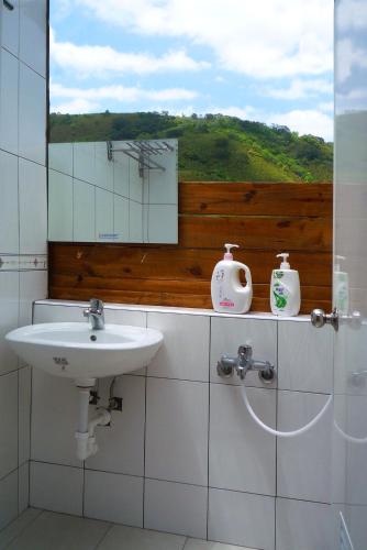 Bathroom, Shuitianfarm in Jianshi Township