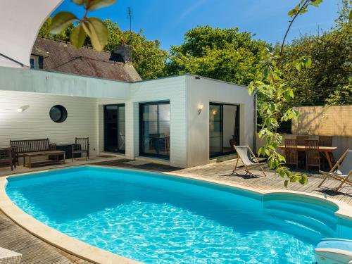 Beautiful Breton villa with private pool and large garden, 6 km from the coast gîte à louer Pont-l'Abbé