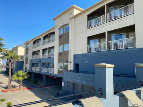Galveston Beach Hotel image 10
