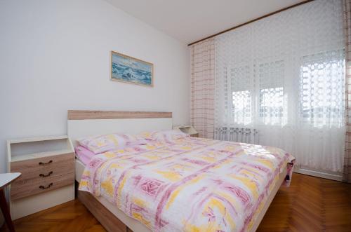 Three-Bedroom Apartment image 5