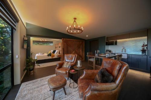 ห้องครัว, L'amour Nest in ฮอสปิตัล ฮิลล์