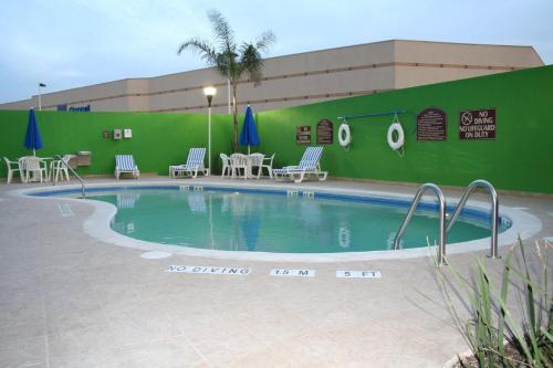 Holiday Inn Express & Suites Toluca Zona Aeropuerto, an IHG Hotel