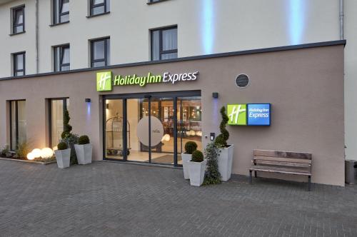 홀리데이 인 익스프레스 메르치히 바이 IHG - 숙소 외관