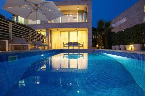 Beachfront Villas Resort - Accommodation - Petrcane