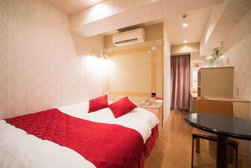 Hotel Route One